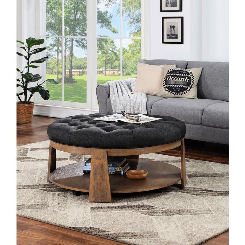Repose-pieds capitonné de style transitionnel à assise profonde en lin avec tablette ouverte ton naturel / gris foncé | Structure en bois | Noyer brun