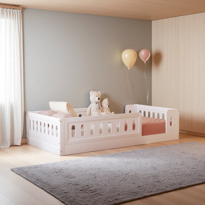 Lit plateforme en bois avec garde-corps, blanc