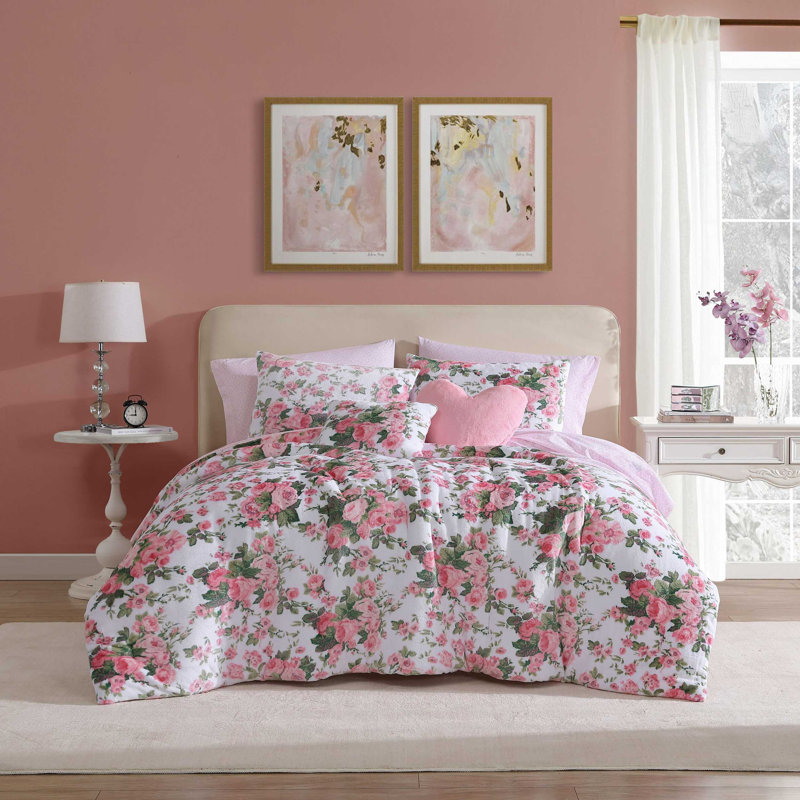 Betsey Johnson Vintage Floral Plush Reversible Pink Comforter Bonus Set, Queen Comforter + 4 Additional Pieces