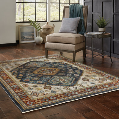 Hovis Oriental Indoor Rug