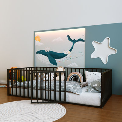 Lit de sol Montessori Aria pour enfant (taille simple) avec barrière et porte - Cadre en métal robuste, barrières de sécurité discrètes, espace de jeu et de sommeil sécurisé