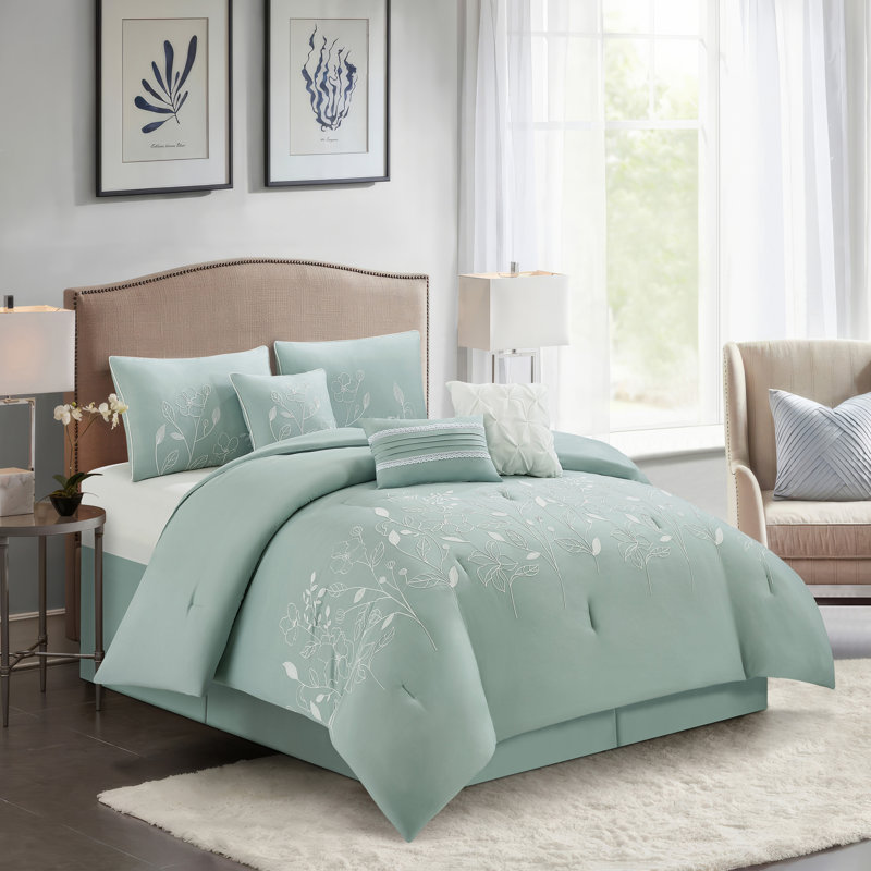 Safina 7 Piece Floral Comforter Set, Queen Comforter + 6 Additional Pieces, Green