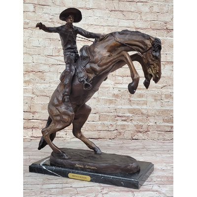 Figurines et sculptures