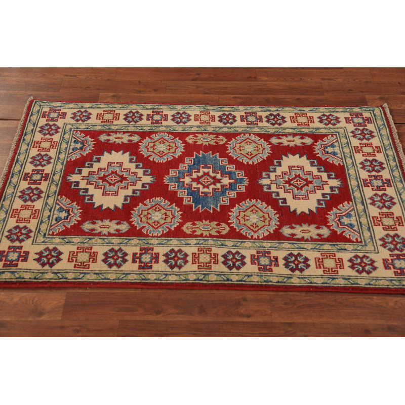 Tapis rouge Kazak