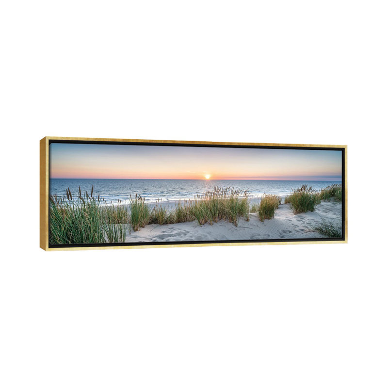 «Dune Beach Panorama At Sunset» par Jan Becke, reproduction encadrée sur toile, H 24 po x l 72 po, Toile avec cadre flottant