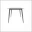 Table de salle à manger moderne moderne en pierre artificielle blanche avec bord droit et pieds en métal noir, pour 6 à 8 personnes
