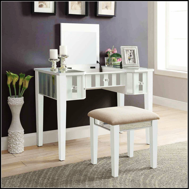 Transitional Style Vanity Set With Storage Drawers, Central Mirror, And Padded Stool For Elegant Bedroom Furniture, White