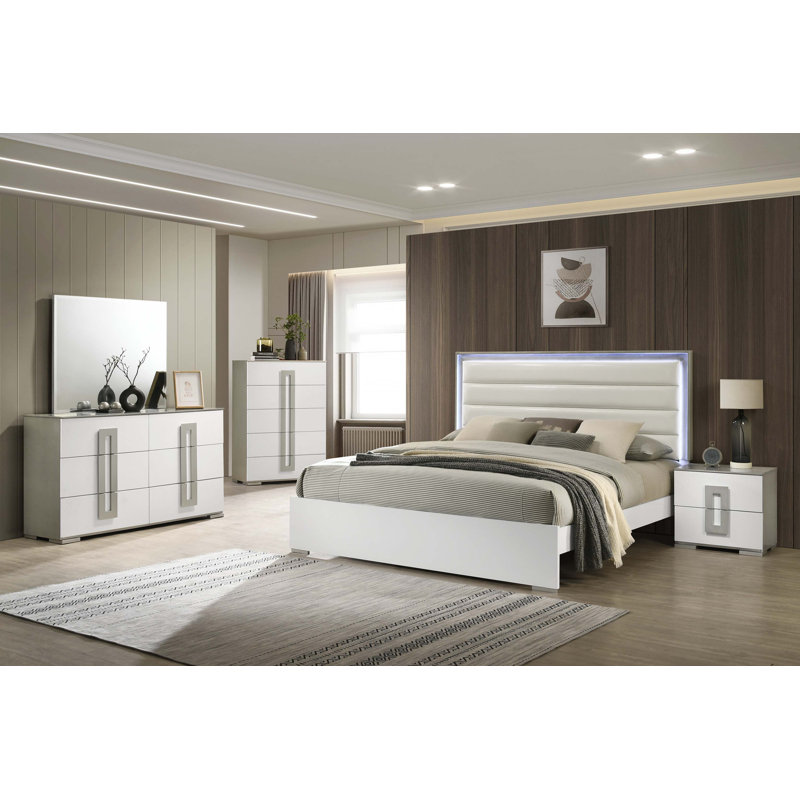 Lit double de style contemporain avec tête de lit à DEL et bois, Lit double