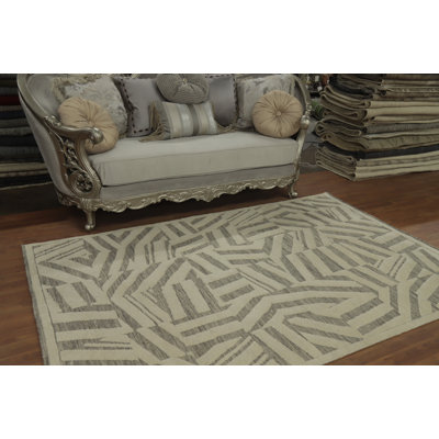 Tapis indien en laine fait à la main 5 x 8 po