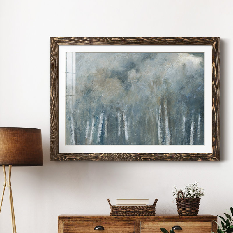 Birch Solitude - peinture encadrée, H 24 po x l 18 po x P 1,5 po, Cadre noyer