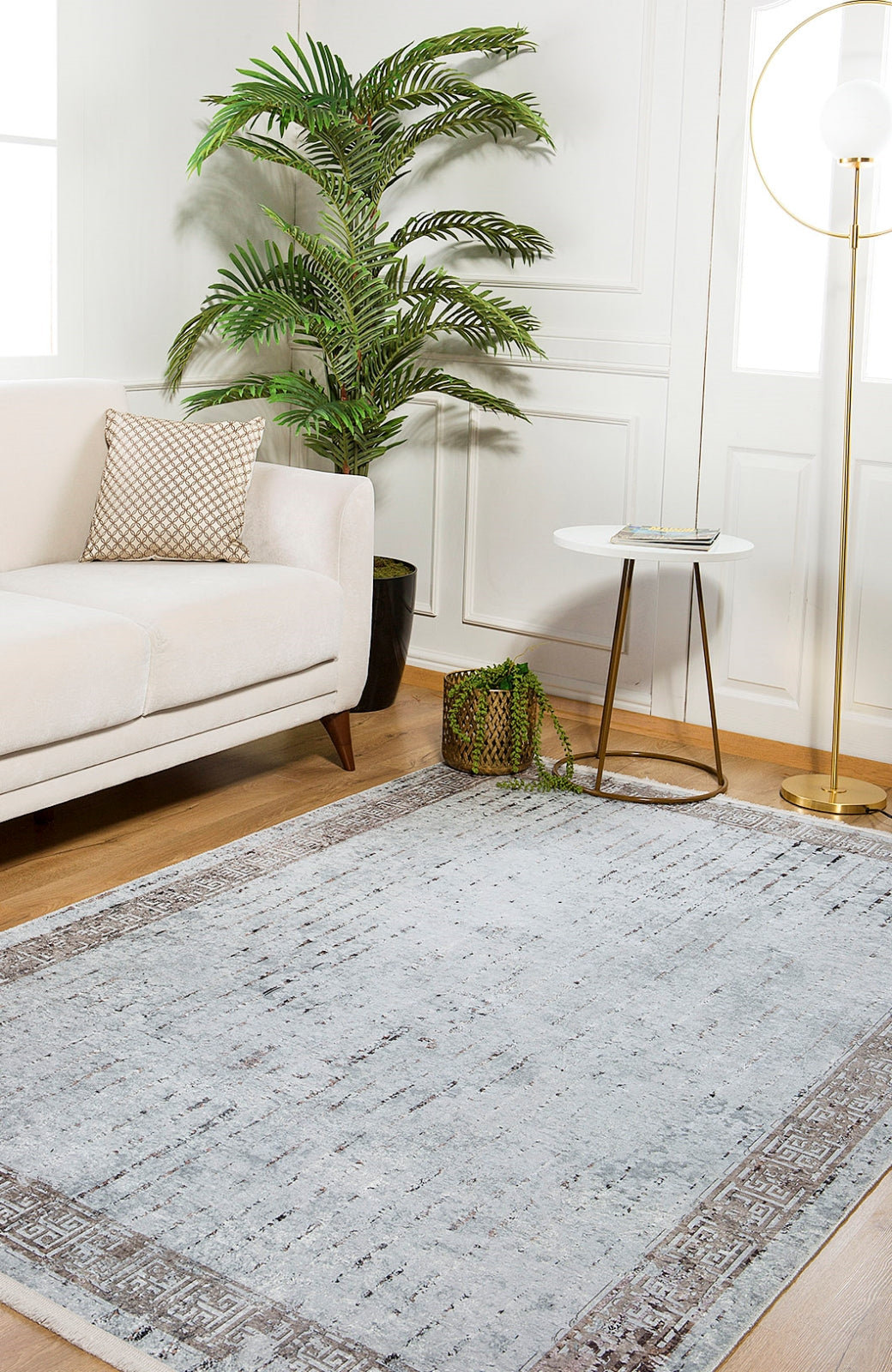 17 Stories Alesha Grey Framed Polyester Digital Print Area Rug