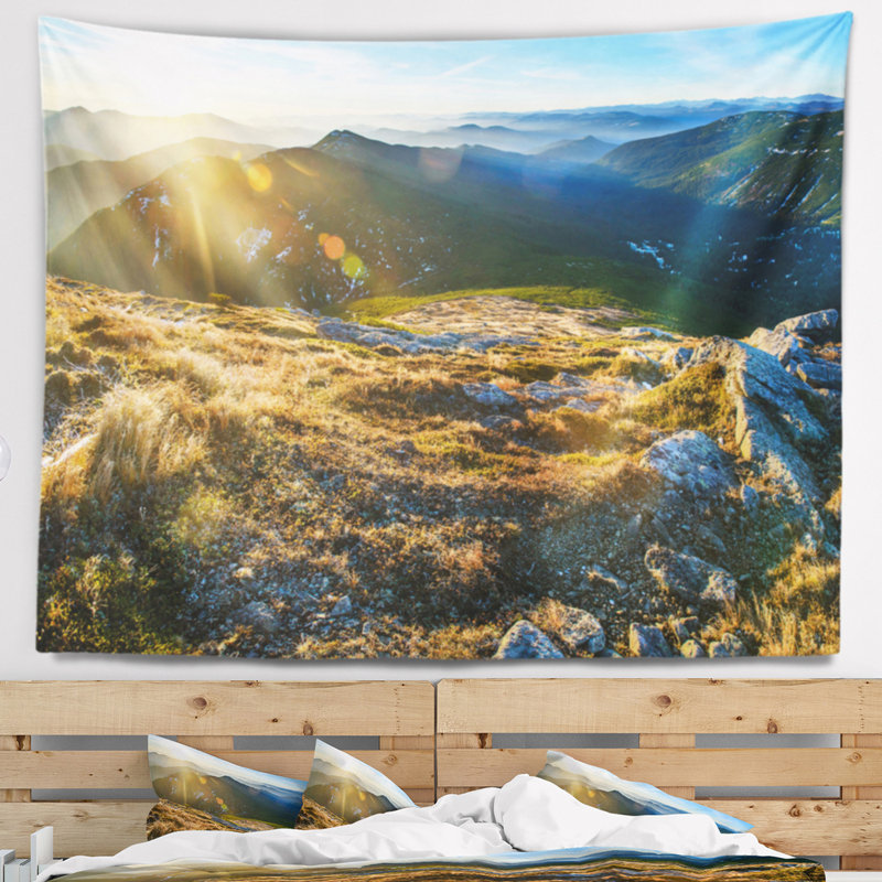 Tapisseries de paysages brillants dans la lumière du soleil, H 32 po x l 39 po
