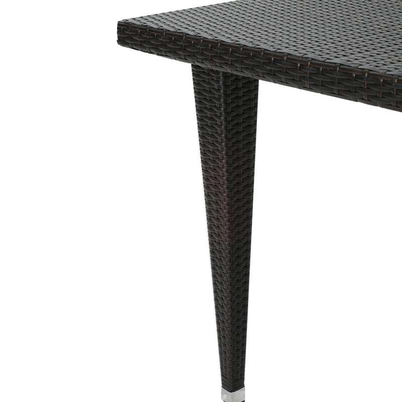 Table de salle à manger d'extérieur robuste pour des rassemblements décontractés
