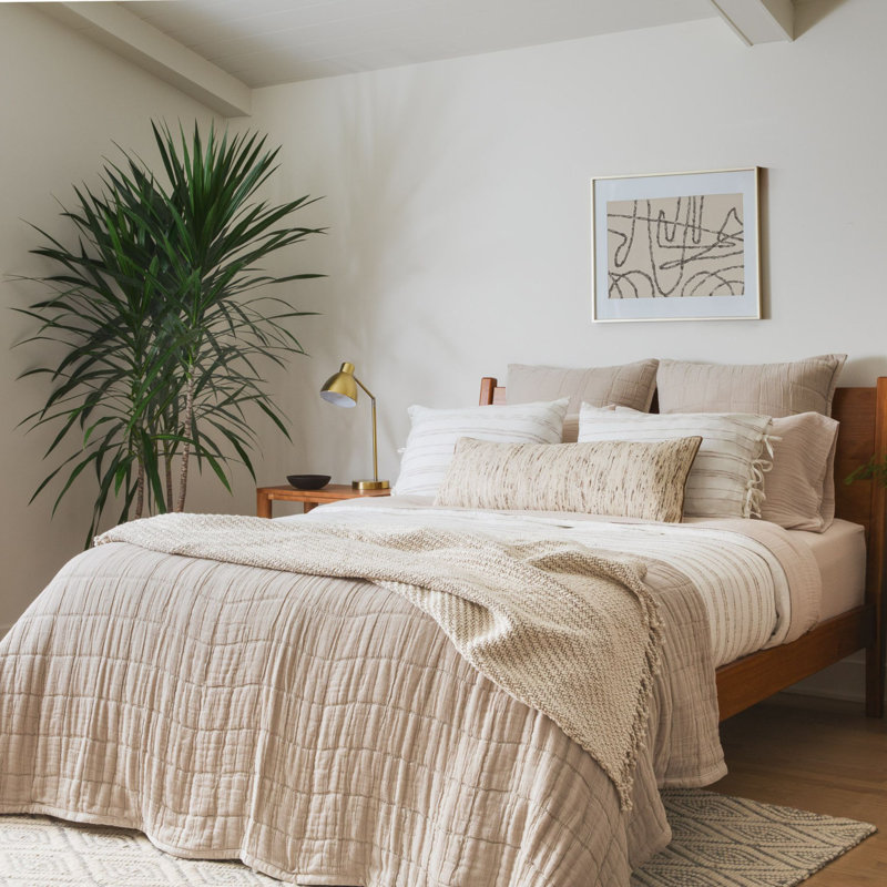 Gray Quilted Bedspread, Queen