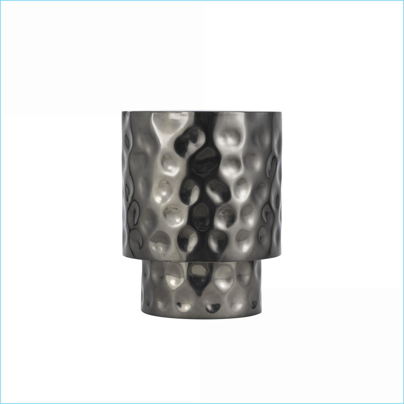 Table basse moderne en nickel et acier inoxydable - Texture martelée à la main pour le salon