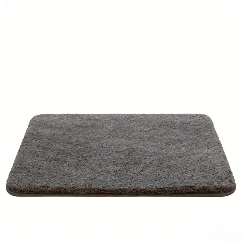 Tapis gris antidérapant pour salle de bain