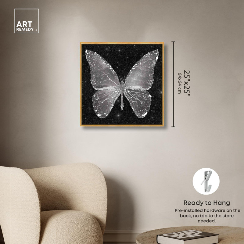 «Sparkling Silver Butterfly» par Art Remedy, Cadre flottant doré, H 25 po x l 25 po x P 1,8 po