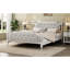 Cadre de lit très grand blanc antique avec tête de lit luxueuse, bois massif, sans sommier, pour créer une chambre sereine magnifique-825757643-825757641