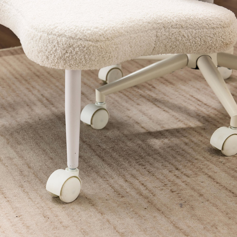 Chaise ergonomique pour le bureau, beige, soutien lombaire, coussin à hauteur réglable, tissu court, base en bois de peuplier, rembourrage en mousse, métal et fabrication, mouvement à 360 °, chaise de bureau de conception moderne,