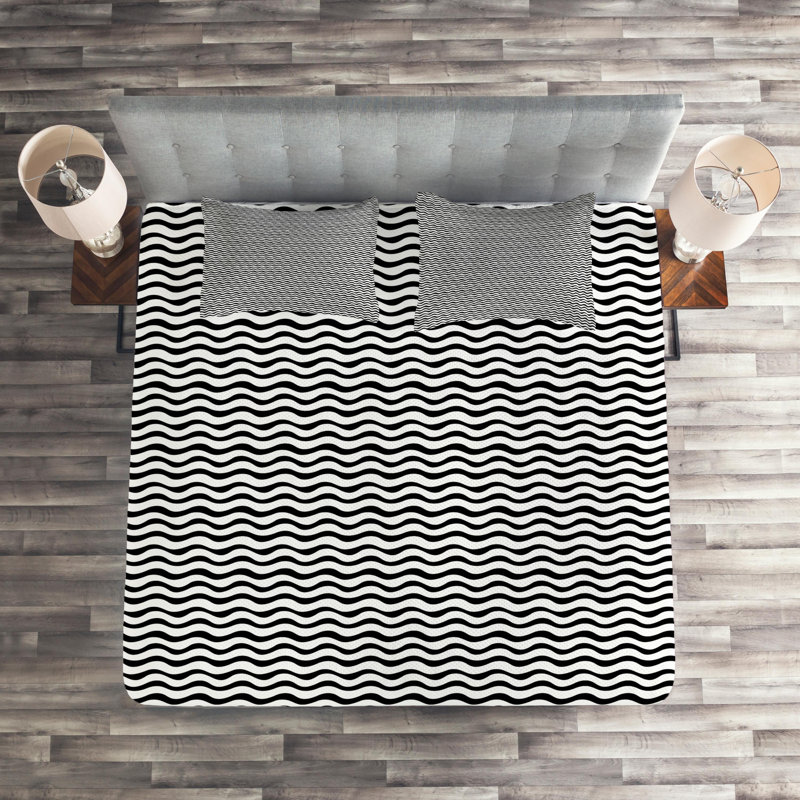 Traditional Polyester Chevron / Zig Zag Coverlet, King Bedspread + 2 Shams