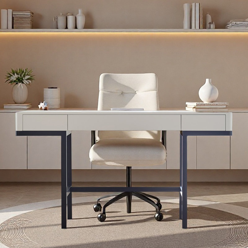 Bureau simple avec bureau spacieux au fini mat, Gris / Noir, H 29,53 po x l 55,12 po x P 23,62 po