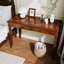 Bureau d'écriture en bois massif de la collection LUMera