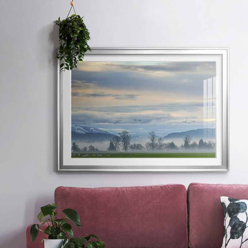 Misty Horizon, reproduction d'art encadrée, Argent, H 19 po x l 27 po x P 1,5 po