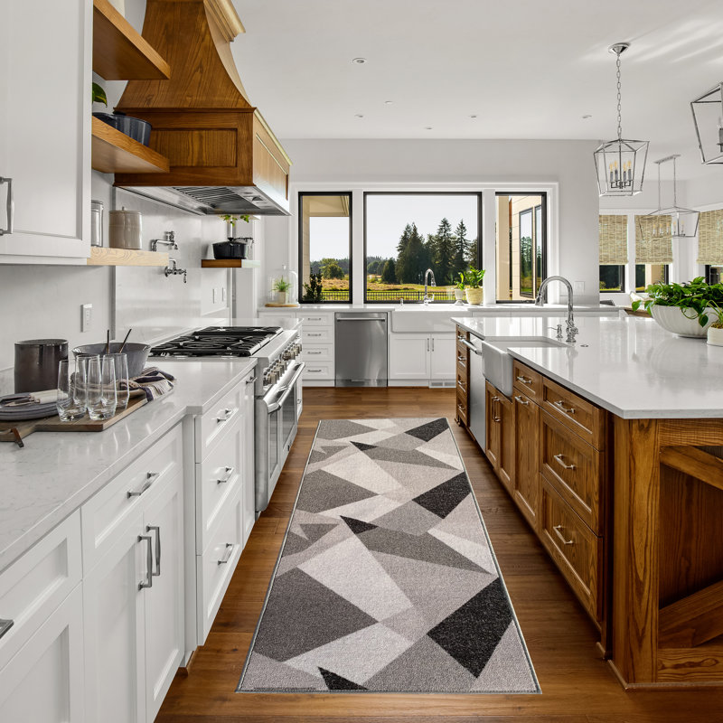 Seconda Geometric Indoor Rug, Runner 2'2'' x 9'