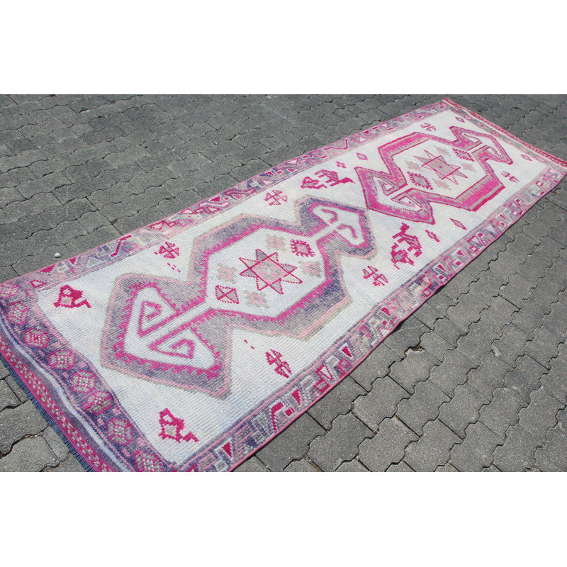 Tapis de couloir rétro en laine rose Herki