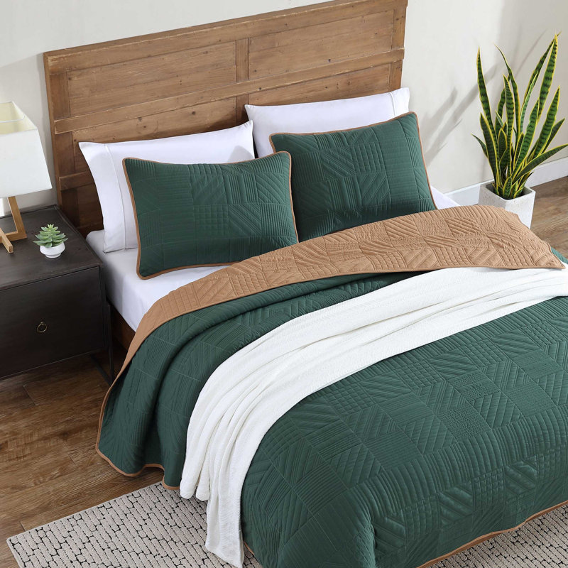 Full Reversible Brown and Green Microfiber Quilt Set