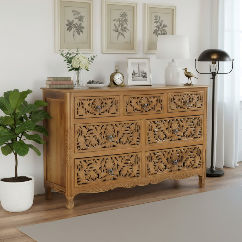  Commode à 7 tiroirs en bois massif l 57 po Harleen, Brun