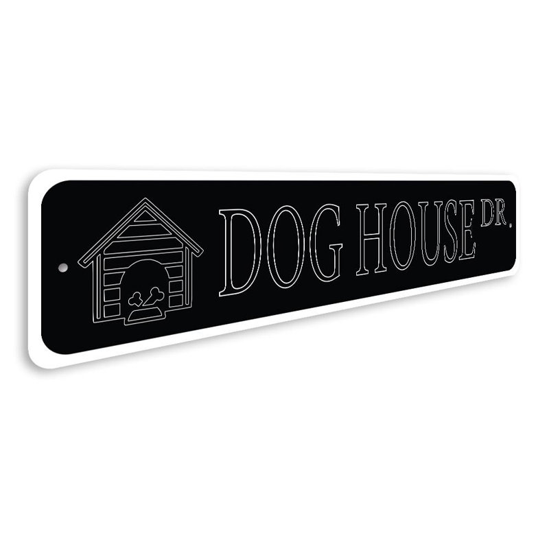 Plaque en aluminium Dog Street, H 4 po x l 18 po x P 0,04 po