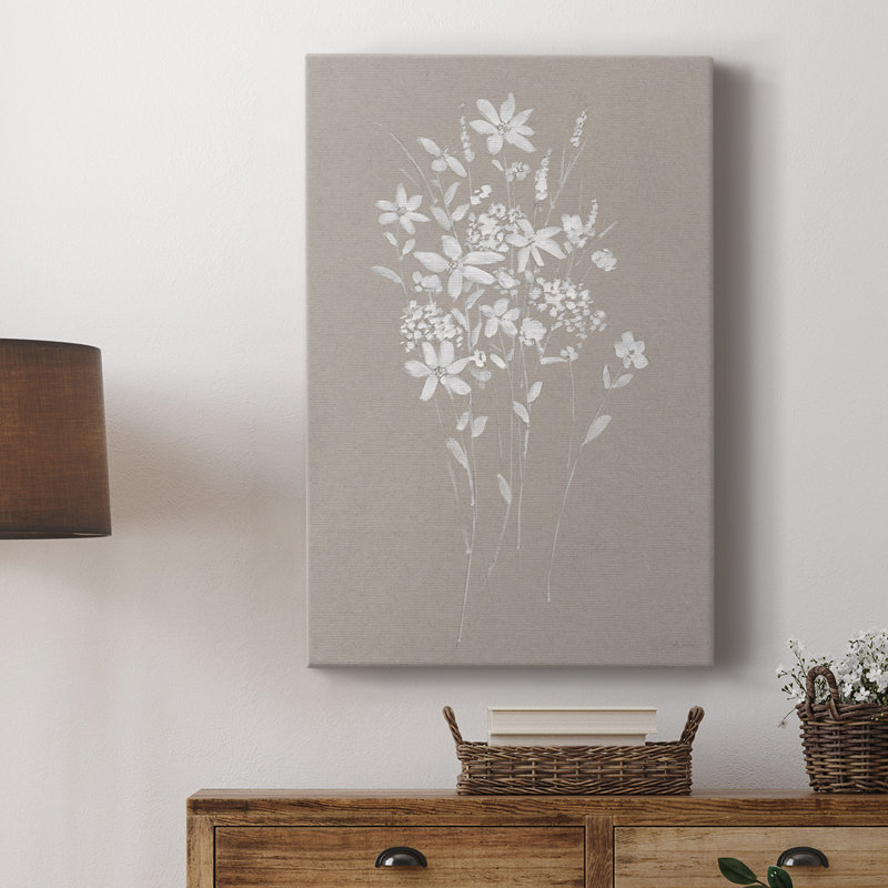 Delicate Botanicals II - galerie sur mesure, H 27 po x l 18 po
