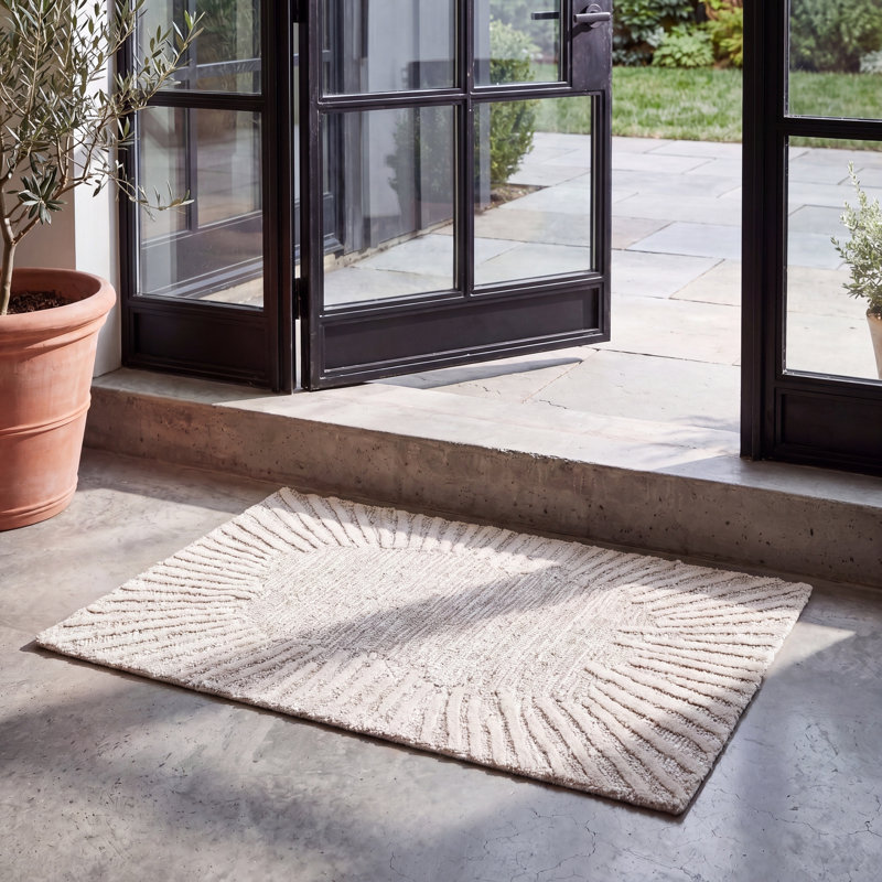 Antonyio Abstract Handmade Tufted Area Rug in Natural/Ivory, Rectangle 2' x 3'