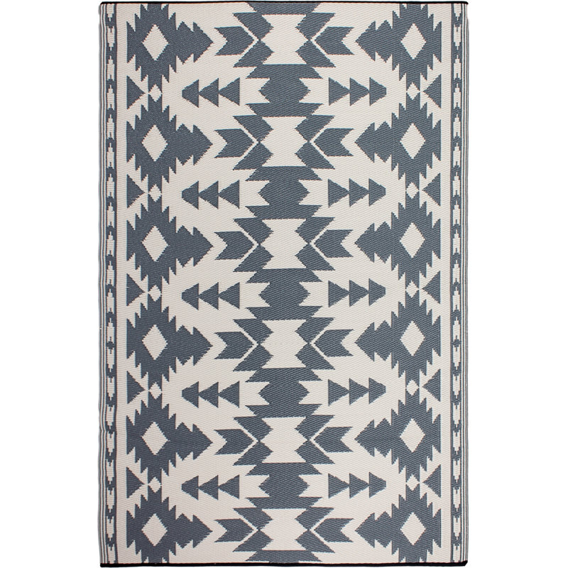 Tapis d'extérieur imperméable en plastique gris paille Larkynn, Rectangle 6 pi x 9 pi