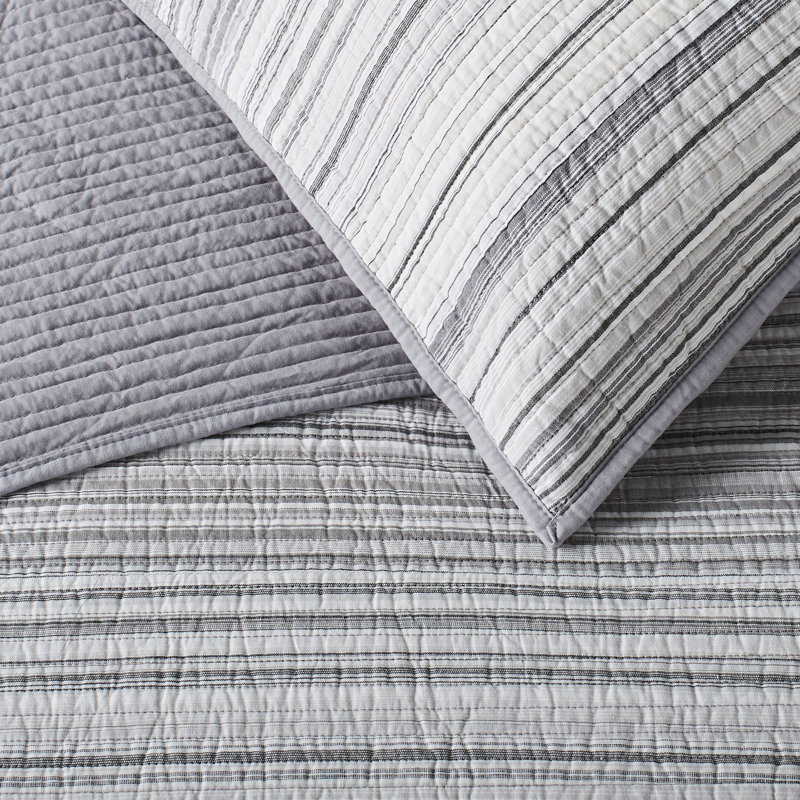 Everette Cotton Striped Quilt, Queen Quilt + 2 Standard Shams