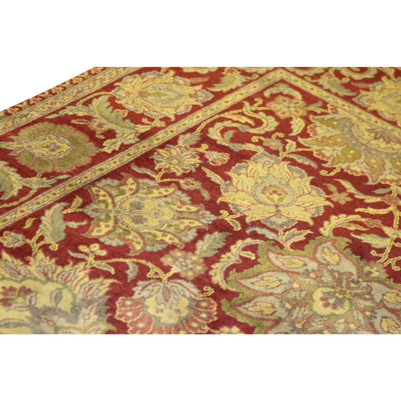 Tapis rouge noué à la main de haute qualité