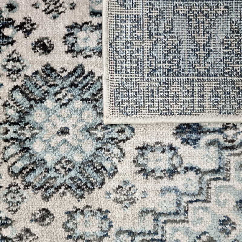 Yuliana Oriental Area Rug, Rectangle 160 x 230cm