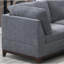 Grand coin modulaire en tissu de chenille gris cendré avec style contemporain et pieds de taille dans une base en bois