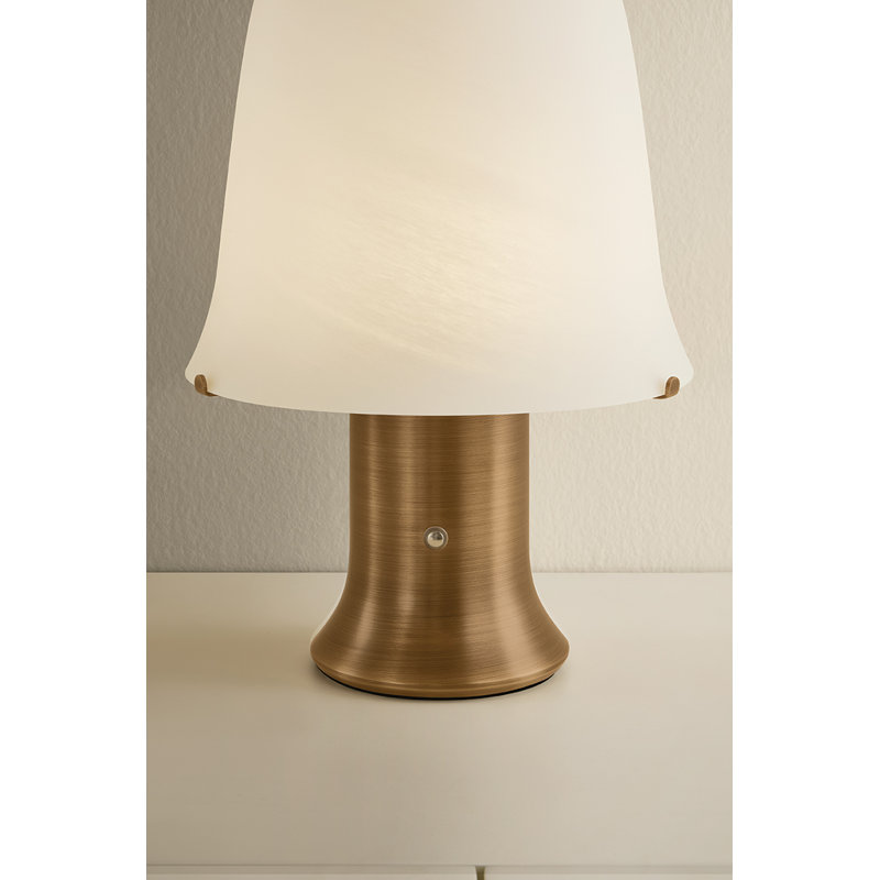 Kipps Rechargeable Table Lamp