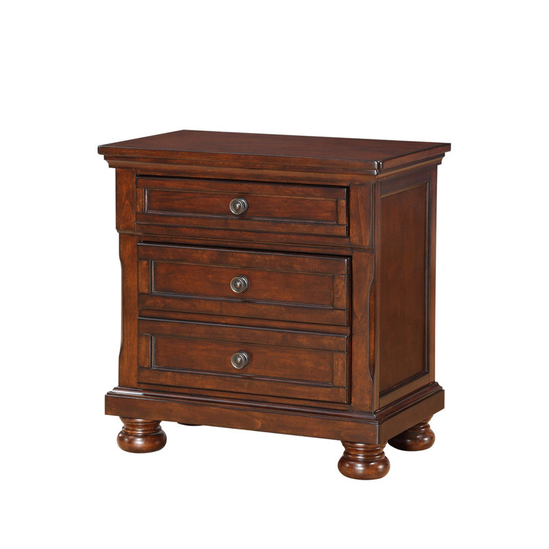 Kynsleigh 29.25'' Tall 3 - Drawer Nightstand, Cherry