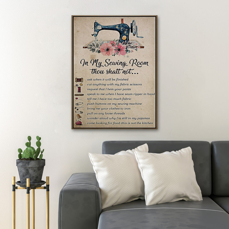 «A Sewing Machine And Flowers Beside», art textuel sur toile tendue, H 14 po x l 11 po x P 2 po