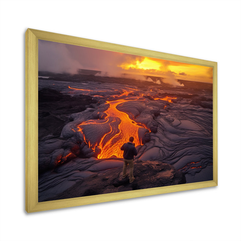 «Hawaiian Volcano Landscape I», reproduction sur toile, Encadrement doré, H 16 po x l 32 po x P 1 po