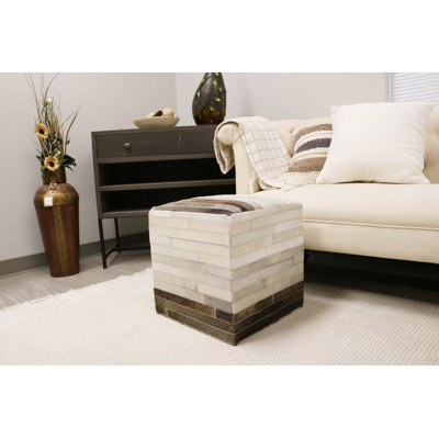 Repose-pieds en cuir Chadric