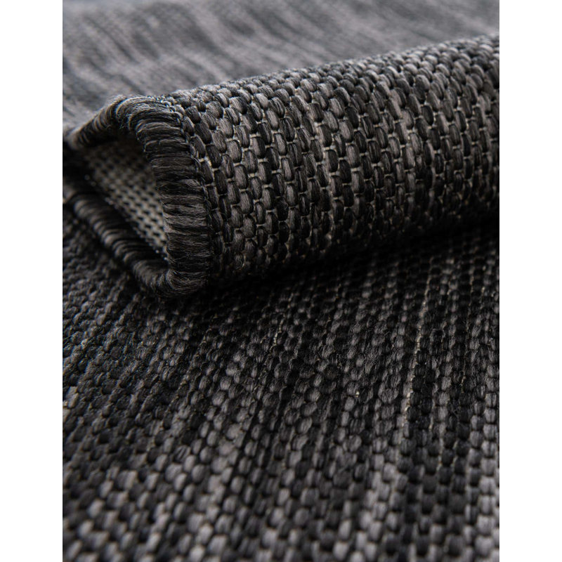 Indoor / Outdoor Rug, Rectangle 5'3" x 8'