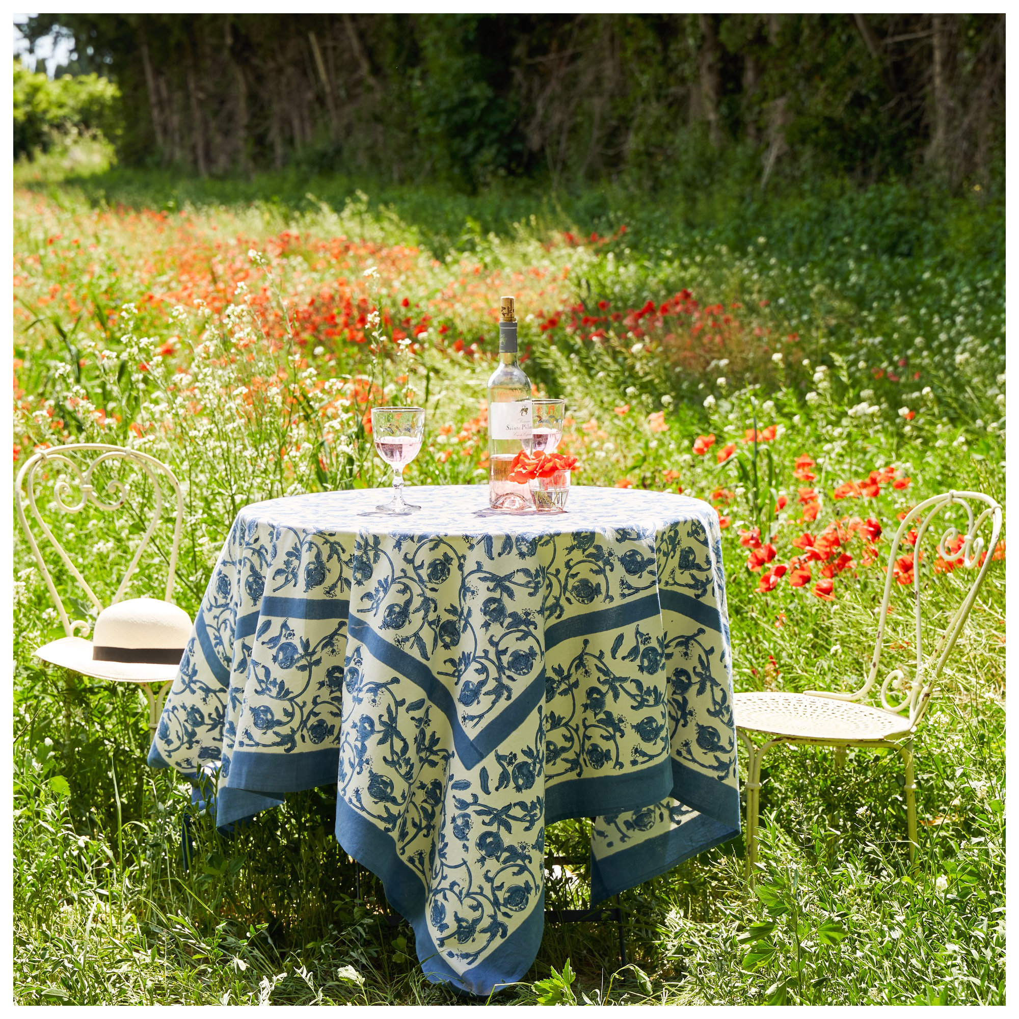 Brona Floral Tablecloth, 71" Square, Blue