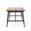 Table basse d'extérieur rectangulaire avec pieds tubulaires en angle et plateau en bois
