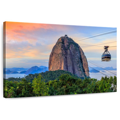 Nicci Sugarloaf Cable Car