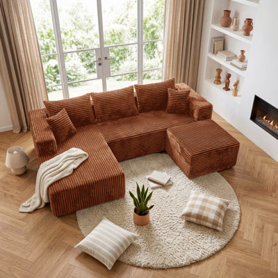Canapé d'angle en U 3 pièces de 276 cm de large avec 5 coussins, revêtement en flanelle douce et ressorts ensachés, aucun assemblage requis, couleur orange.