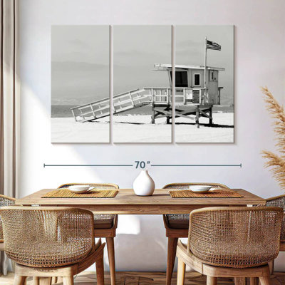 Gillard Black California LA Lifeguard Tower